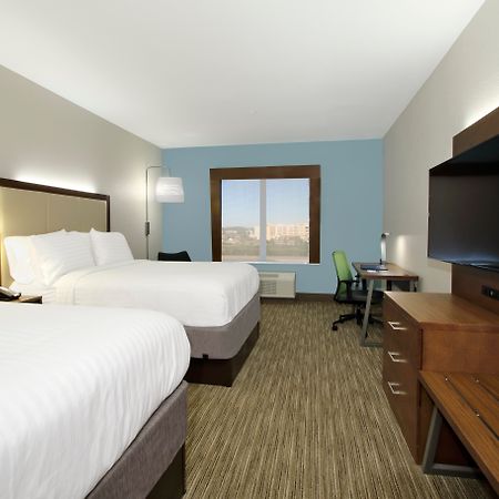Holiday Inn Express & Suites Columbus North By Ihg Exterior foto